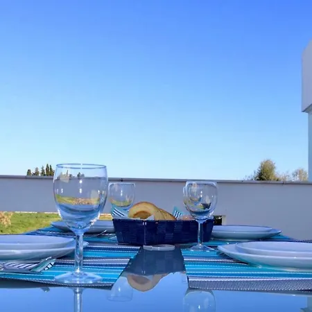 Apartment Apartment-terrace And Pool *